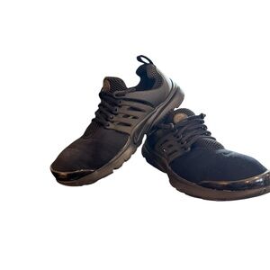 Nike Air Presto Triple Black Sneakers Women’s 8–8.5 (Youth 7Y)